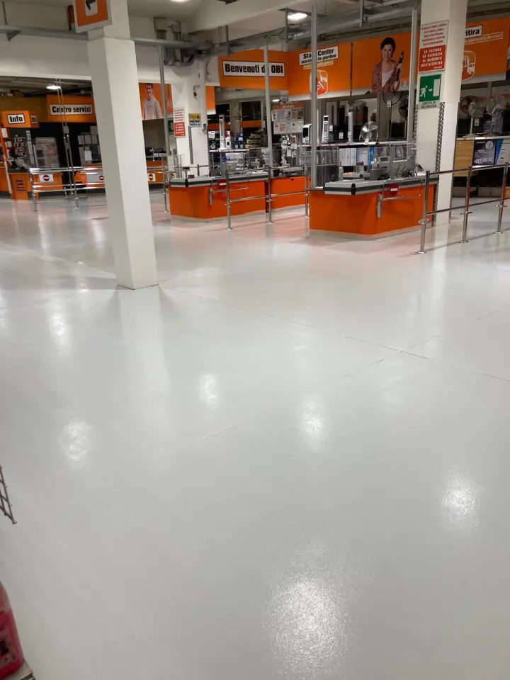 Pavimento industriale in resina